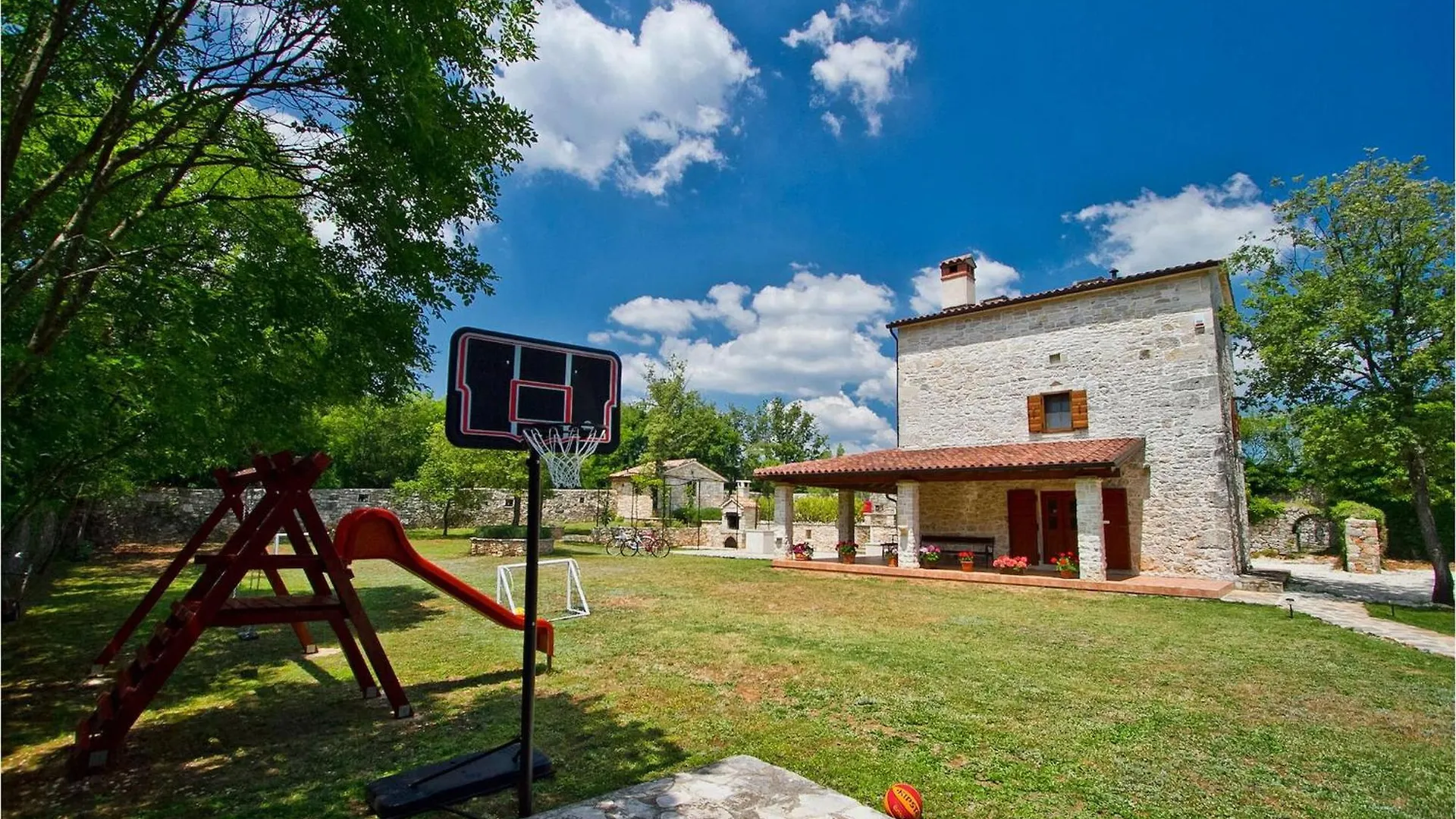Villa Stancija Bursic Pula 0*,